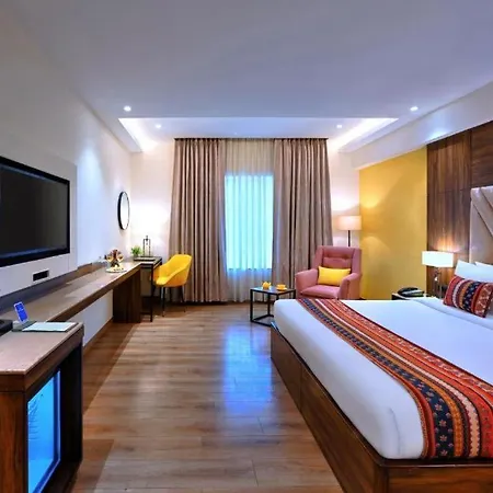 Hotel Grand Sun Plaza Near Igi Airport